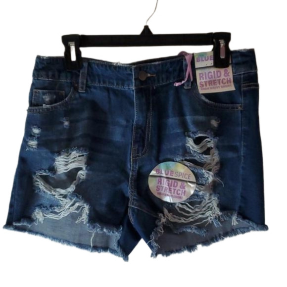 🍁New Super Cute Distressed Jean Shorts Size 11 - Picture 2 of 7